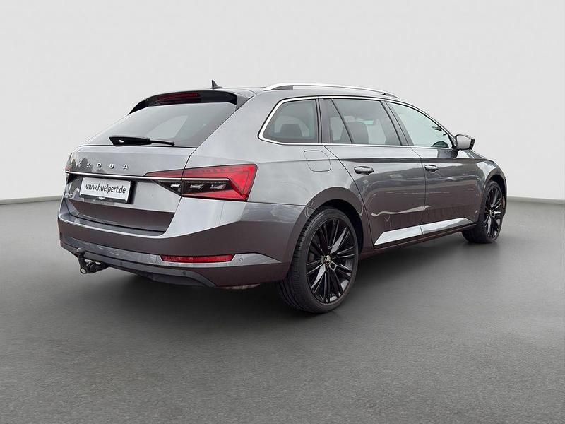 Gebraucht Skoda Superb Style 190 PS (139 kW) 2022 Graphitegrau metallic Kombi