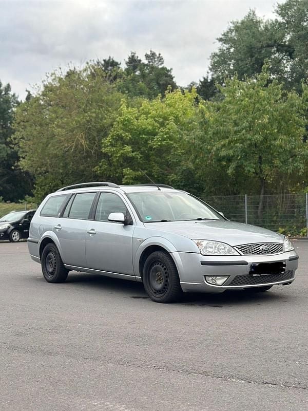 Gebraucht Ford Mondeo Ghia 131 PS (96 kW) 2005 Silber Kombi