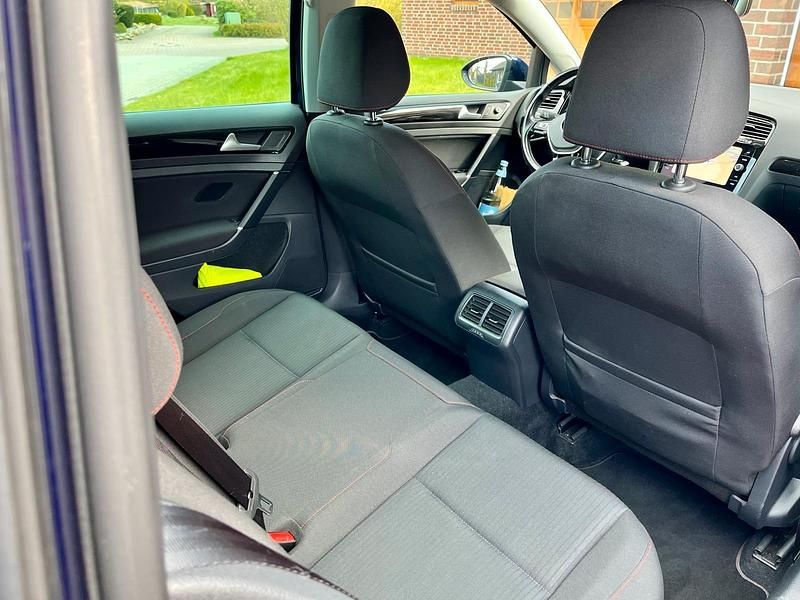 Gebraucht VW Golf VII Sound 118 PS (86 kW) 2018 Blau Kombi