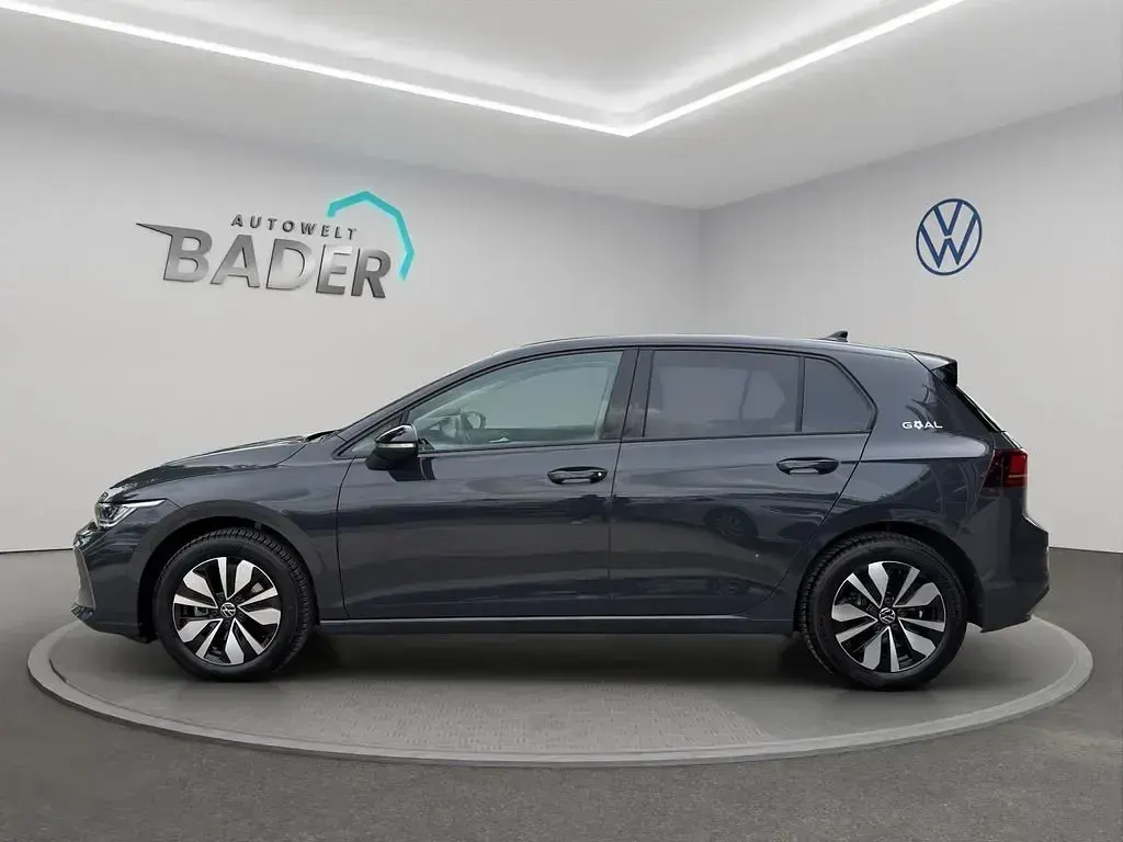 Gebraucht VW Golf VIII Goal 150 PS (110 kW) 2025 Uranograu Limousine