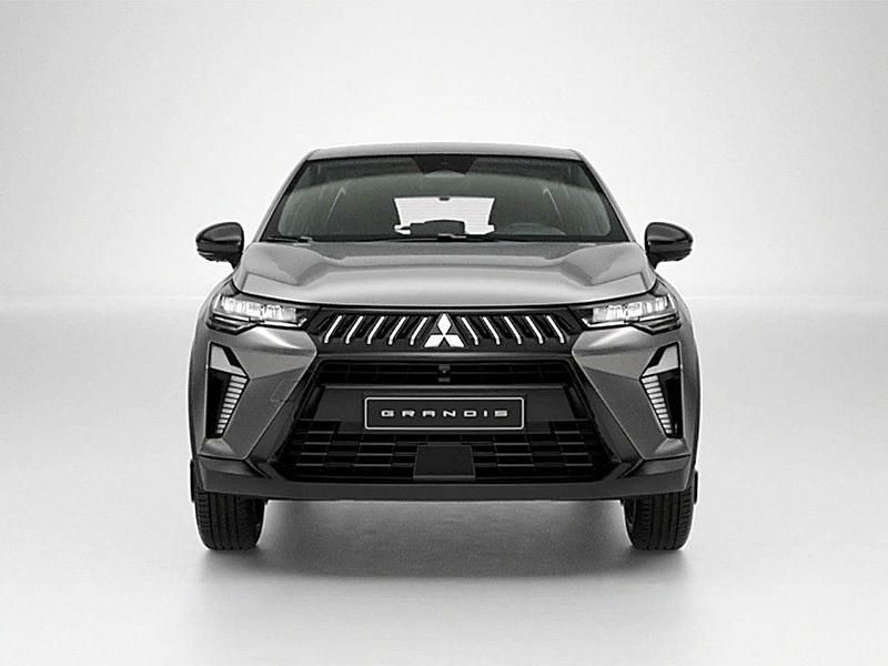 Neu Mitsubishi Grandis Diamant Edition 141 PS (103 kW) 2026 Grau SUV
