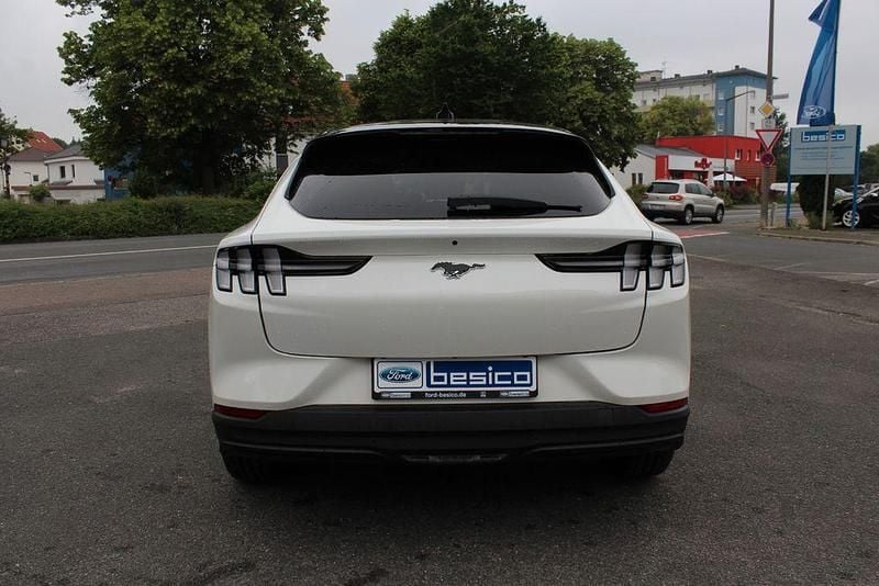 Gebraucht Ford Mustang Mach-E Standard Range 197 kW (269 PS) 2022 Weiß SUV