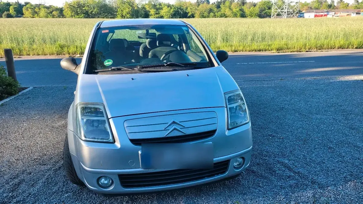 Gebraucht Citroën C2 65 PS (47 kW) 2005 Silber Kleinwagen