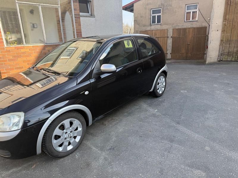 Gebraucht Opel Corsa 75 PS (55 kW) 2002 Schwarz Kleinwagen