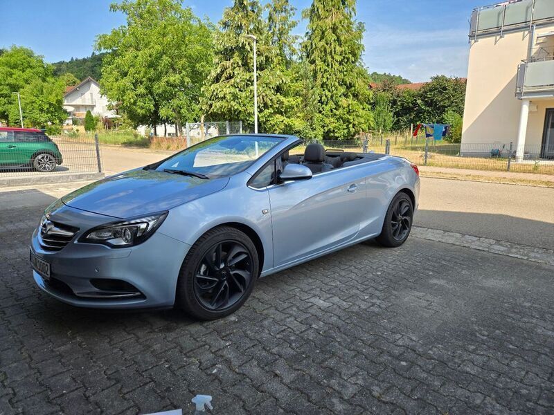 Grau Gebraucht 2016 Opel Cascada Active Cabrio | 15.200 € (Fairer Preis) - Bild 1/4