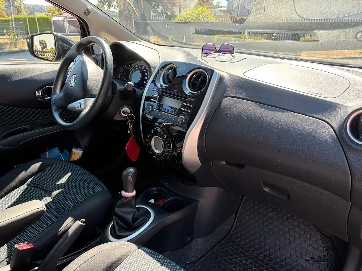 Gebraucht Nissan Note 80 PS (58 kW) 2014 Schwarz Kleinwagen