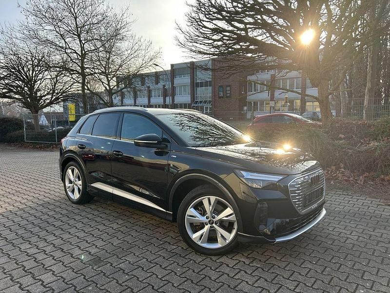 Gebraucht Audi Q4 e-tron S-Line 210 kW (286 PS) 2024 Schwarz SUV