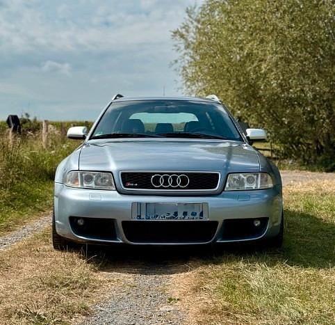 Silber Gebraucht 2001 Audi RS4 Kombi | 39.393 € (Guter Preis) - Bild 1/4