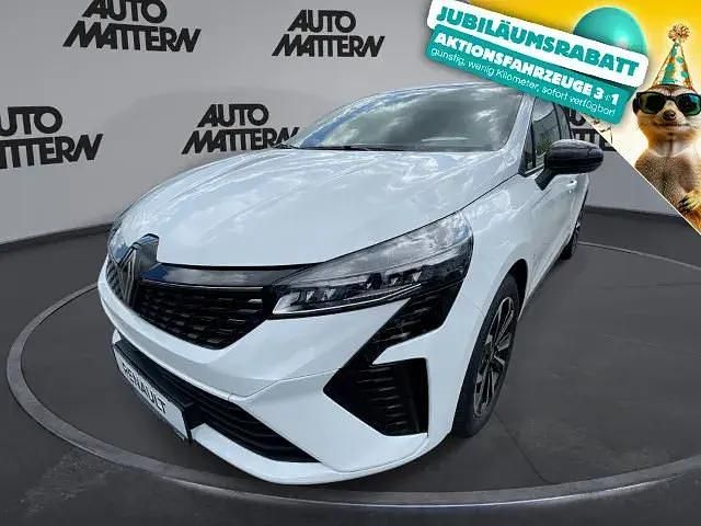 Gletscherweiss Gebraucht 2025 Renault Clio V Techno Limousine | 19.490 € (Fairer Preis) - Bild 1/4