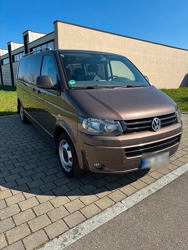 Gebraucht VW T5 140 PS (102 kW) 2011 Braun Van