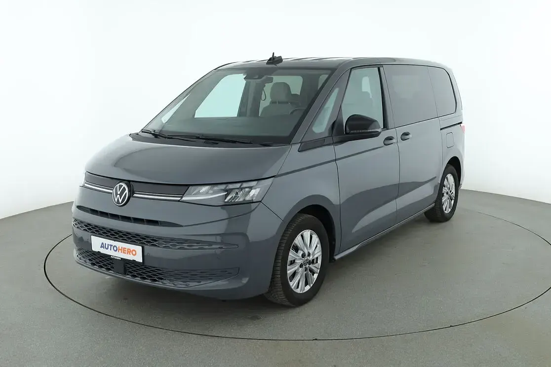 Gebraucht VW Multivan Life 218 PS (160 kW) 2023 Van / Kleinbus