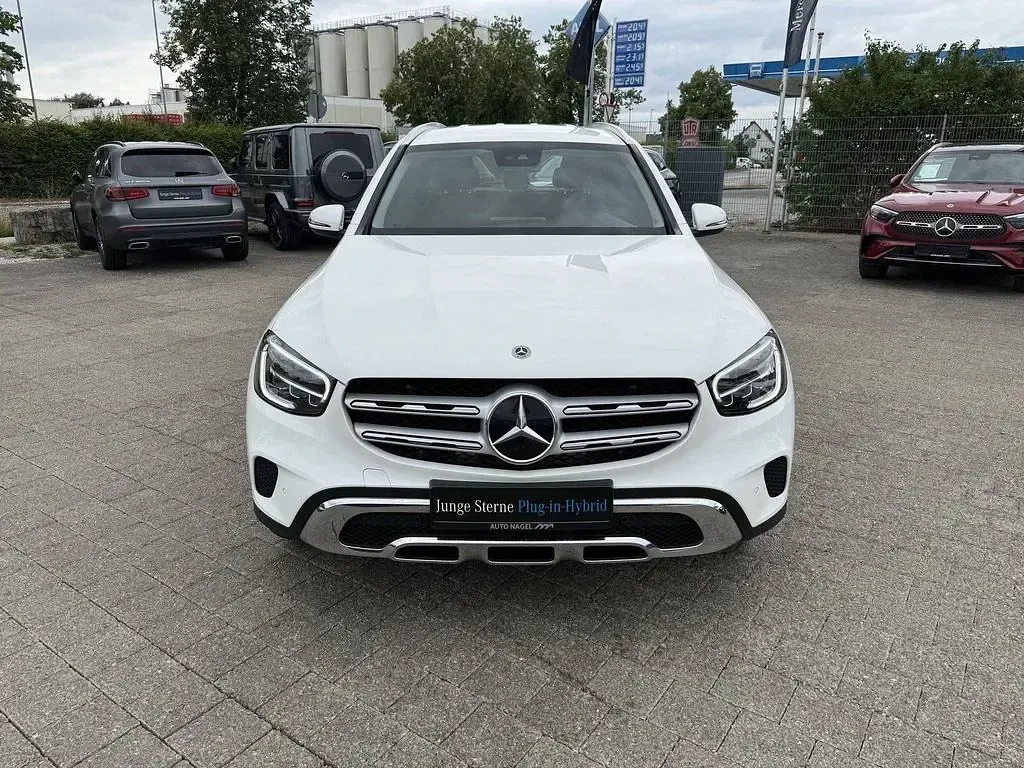 Gebraucht Mercedes GLC300 211 PS (155 kW) 2021 Andere SUV