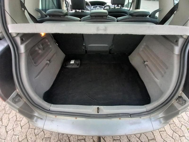 Gebraucht Renault Scénic II 136 PS (100 kW) 2003 Gelb Van / Kleinbus