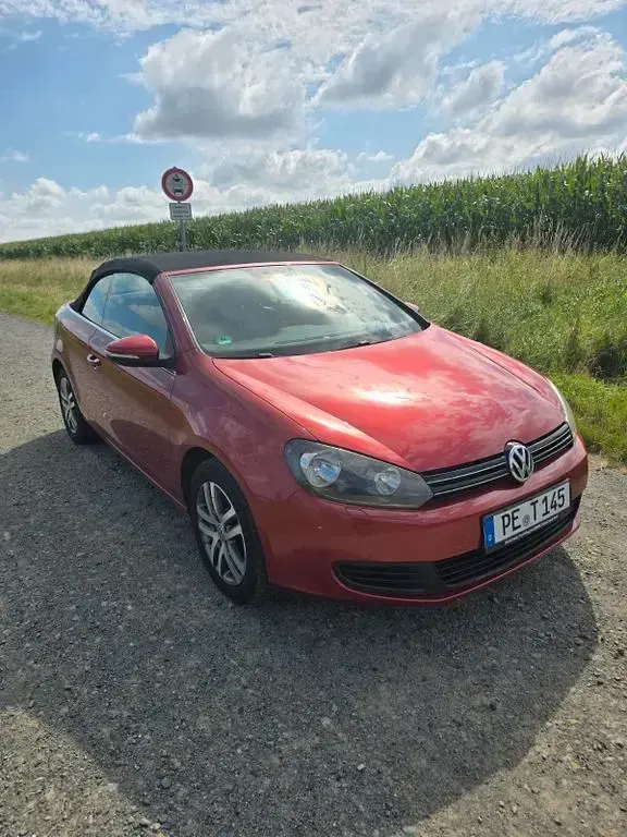 Gebraucht VW Golf Cabriolet 105 PS (77 kW) 2012 Rot Cabrio