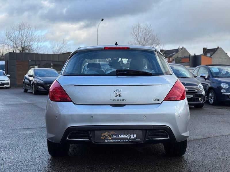Gebraucht Peugeot 308 156 PS (114 kW) 2011 Silber Limousine