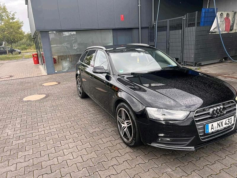 Schwarz Gebraucht 2013 Audi A4 Kombi | 8.000 € (Fairer Preis) - Bild 1/4