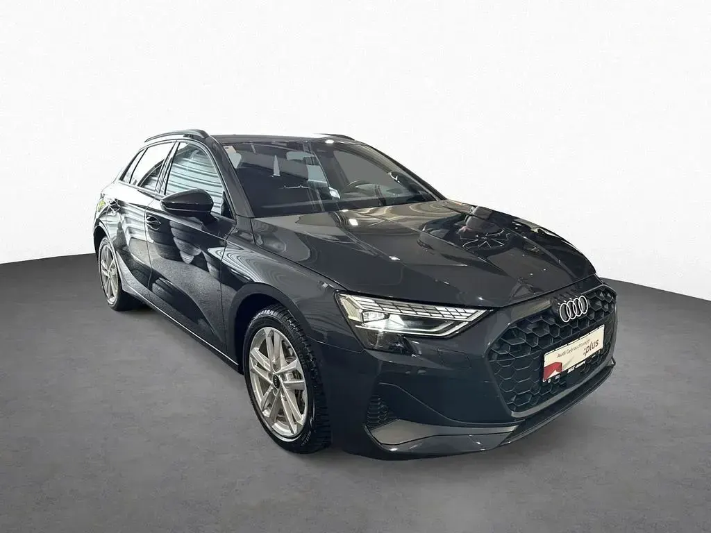 Brugt Audi A3 Ambiente 204 HK (150 kW) 2025 Grå Sedan