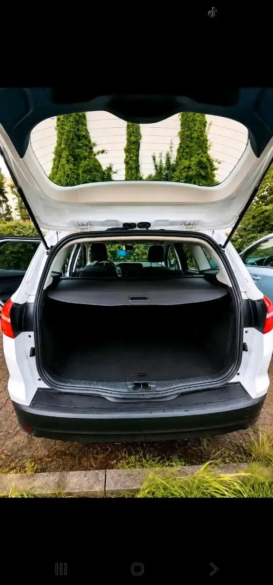 Gebraucht Ford Focus 125 PS (91 kW) 2016 Weiß Kombi
