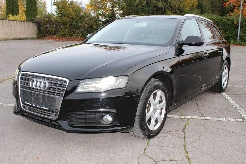 Schwarz Gebraucht 2010 Audi A4 Attraction Kombi | 5.990 € (Guter Preis) - Bild 1/4