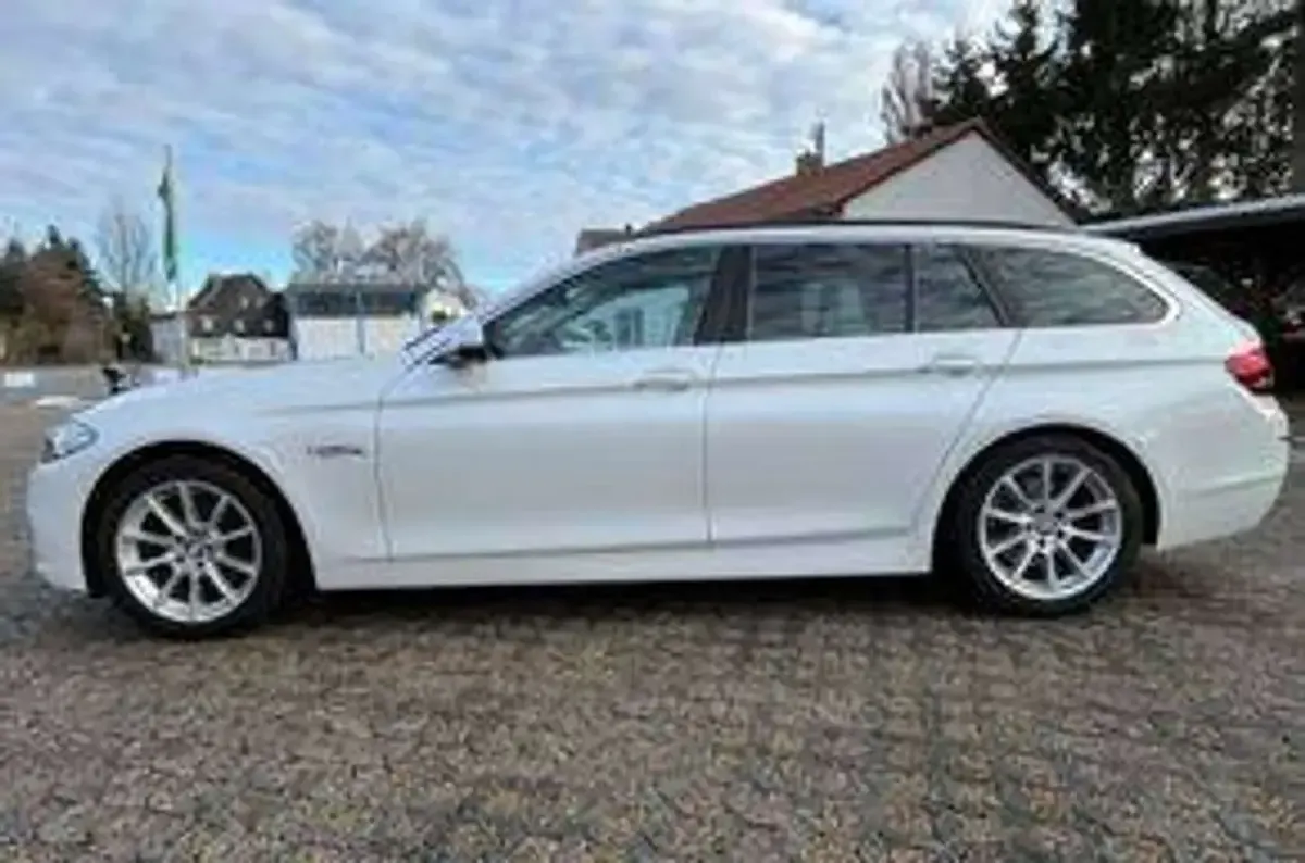 Gebraucht BMW 520 190 PS (139 kW) 2016 Weiß Kombi