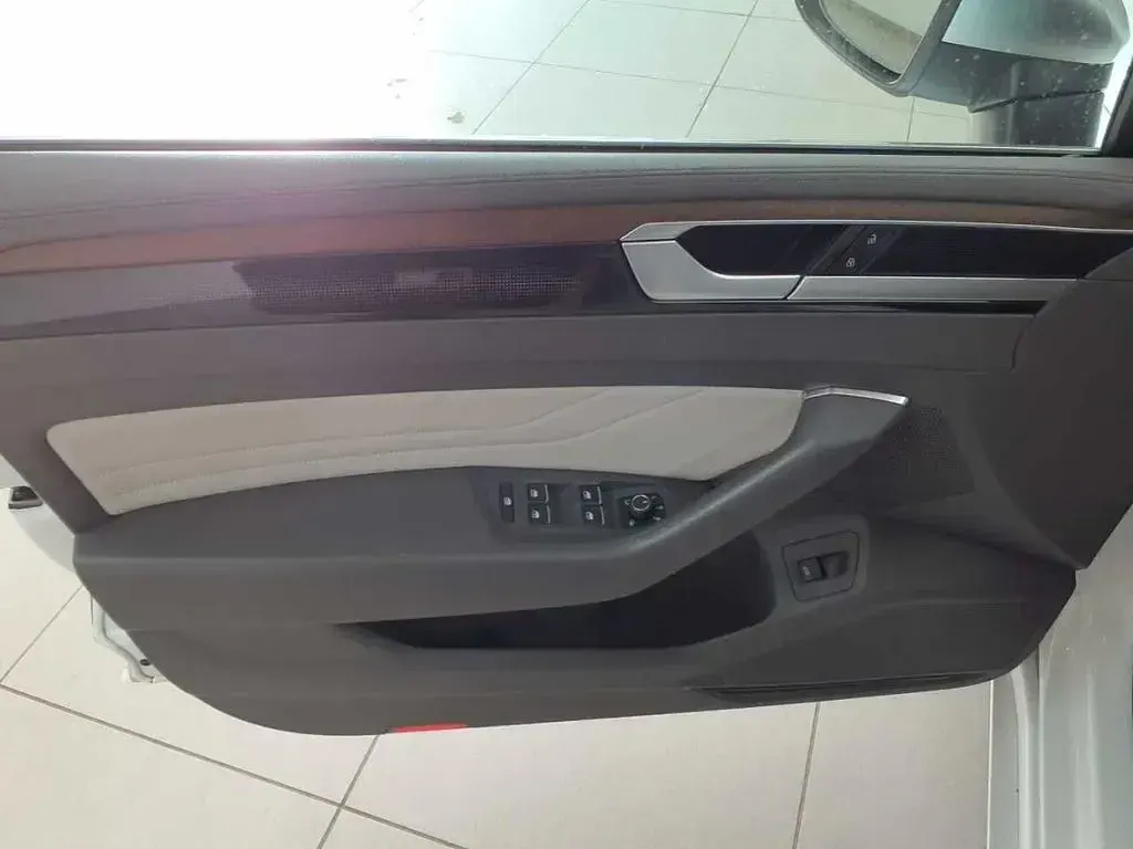 Gebraucht VW Arteon Elegance 200 PS (147 kW) 2022 Weiß Limousine