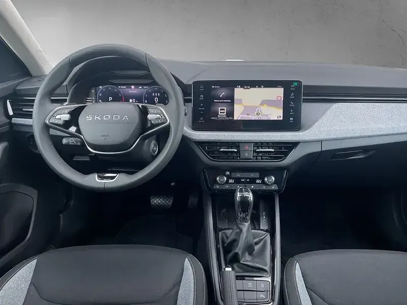 Gebraucht Skoda Scala 150 PS (110 kW) 2026 Grau Kleinwagen