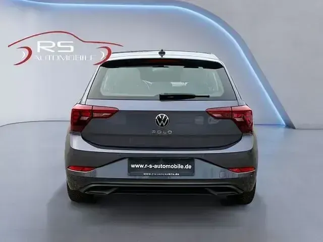 Używany VW Polo Life 95 KM (69 kW) 2022 Szary Sedan/Limuzyna