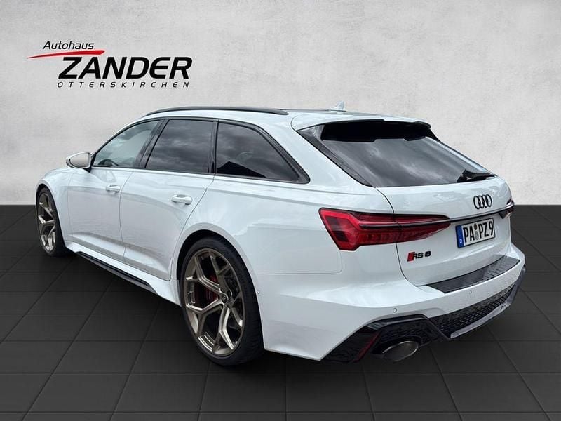 Gebraucht Audi RS6 Advanced 630 PS (463 kW) 2025 Gletscherweiß Kombi