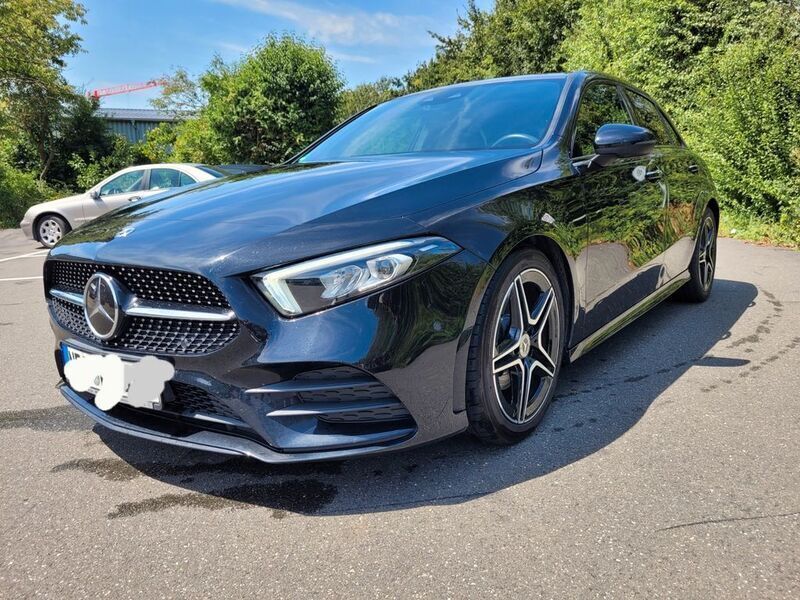 Schwarz Gebraucht 2018 Mercedes A200 AMG Limousine | 21.490 € (Fairer Preis) - Bild 1/4