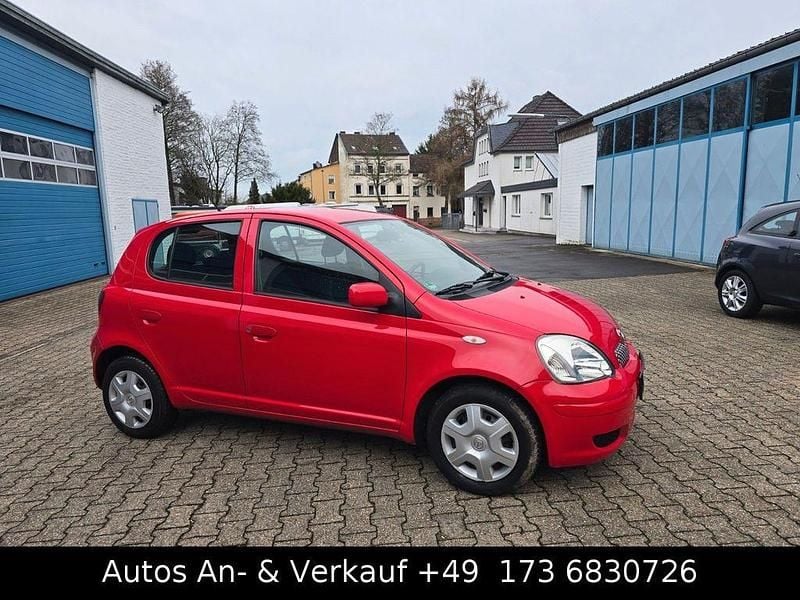 Gebraucht Toyota Yaris Sol 87 PS (63 kW) 2003 Rot Limousine