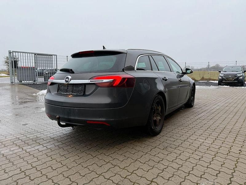 Gebraucht Opel Insignia Innovation 163 PS (119 kW) 2015 Grau Kombi