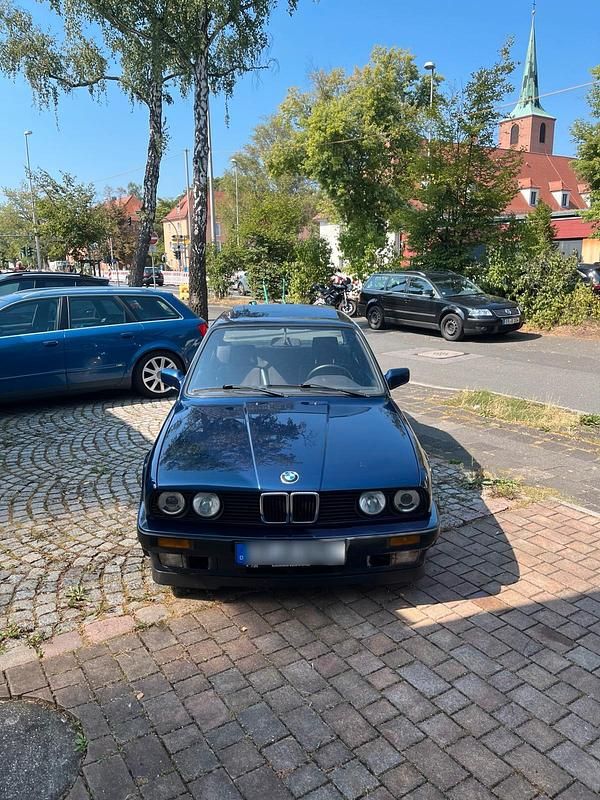 Second-hand BMW 325 192 CP (141 kW) 1991 Berlinǎ