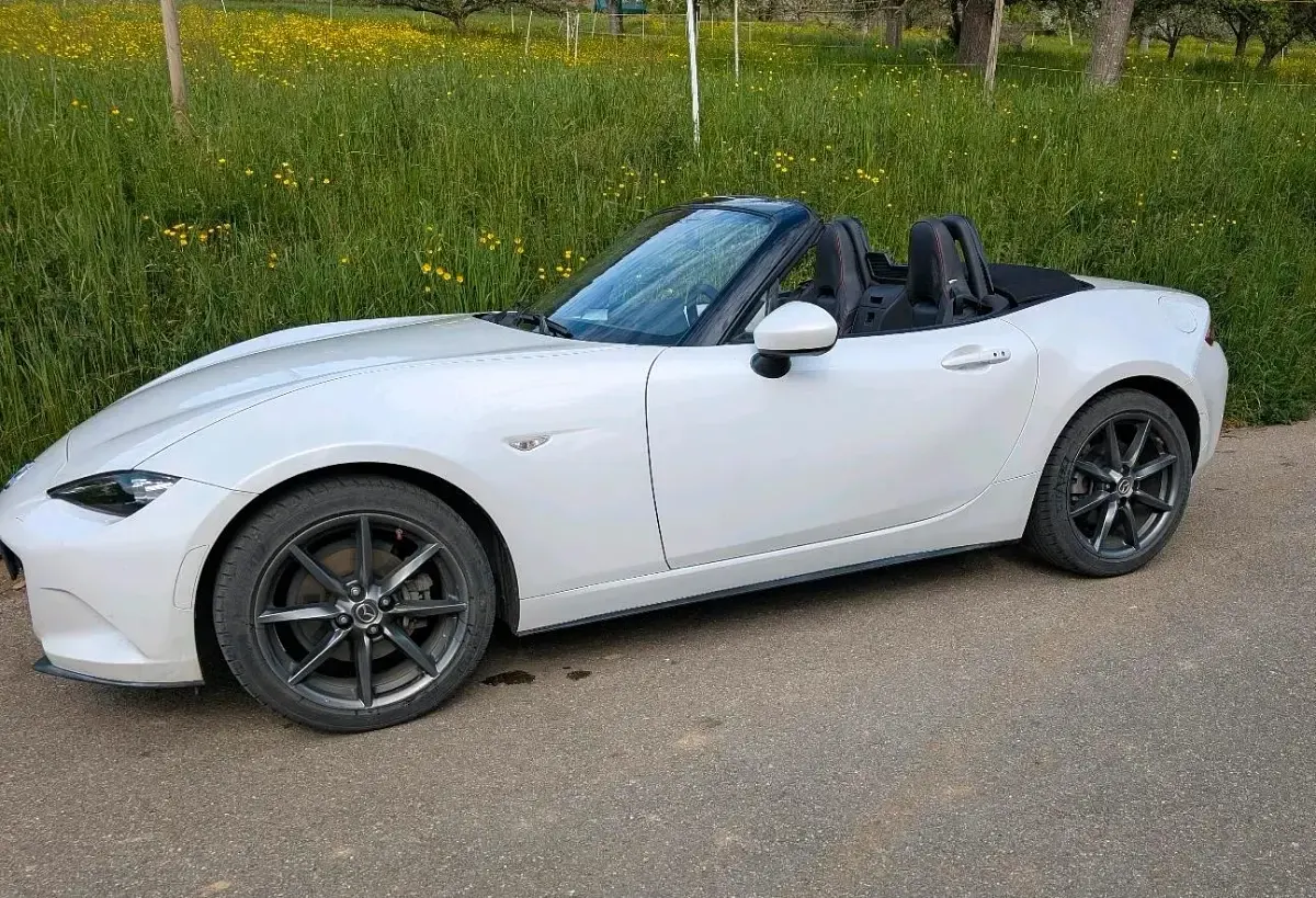 Gebraucht Mazda MX5 Sports-Line 160 PS (117 kW) 2018 Weiß Cabrio