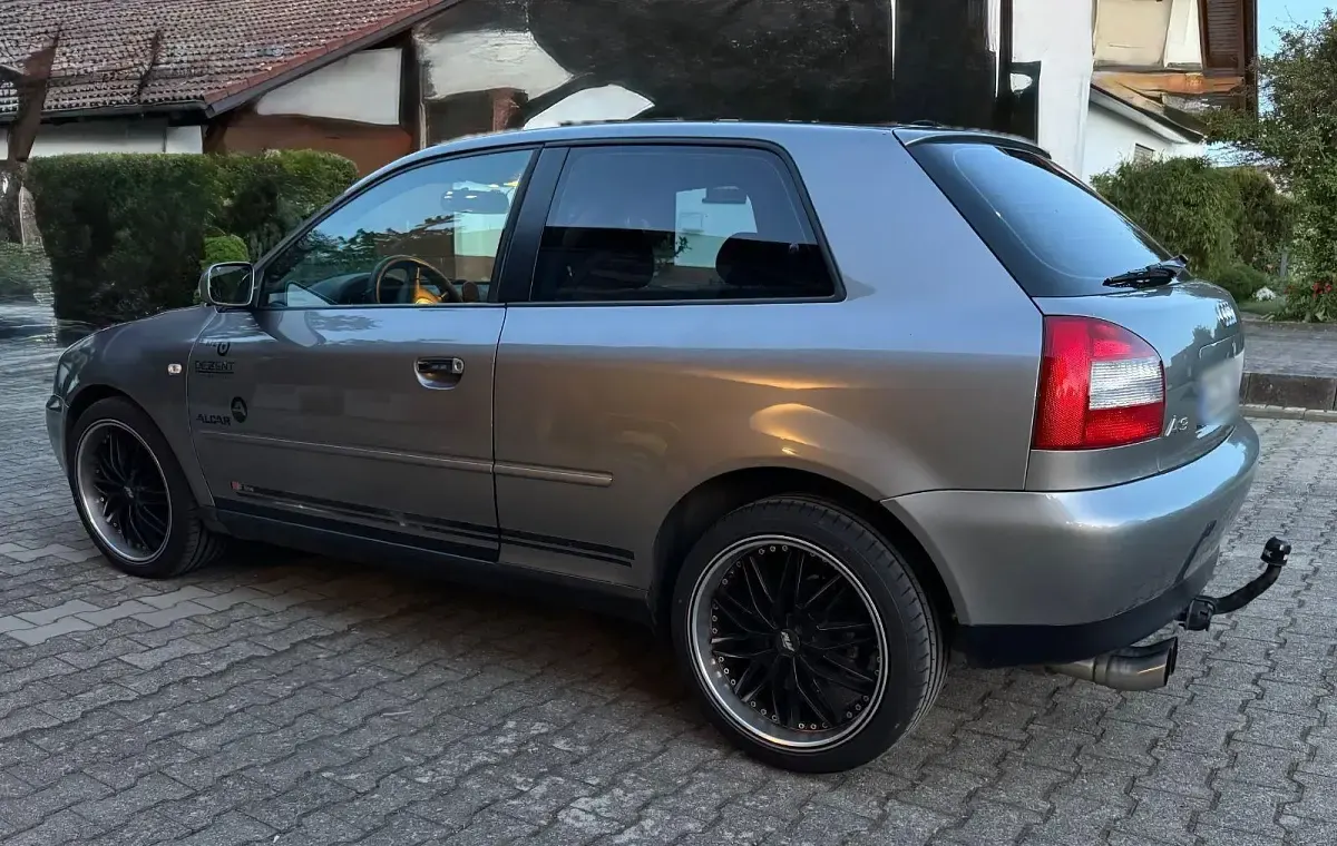 Gebraucht Audi A3 Ambiente 125 PS (91 kW) 2002 Silber Kleinwagen