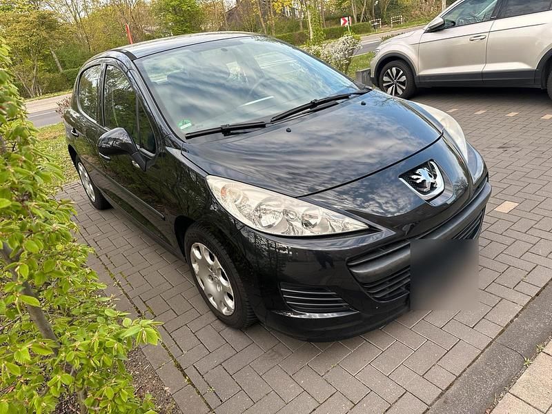 Gebraucht Peugeot 207 75 PS (55 kW) 2009 Schwarz Kleinwagen