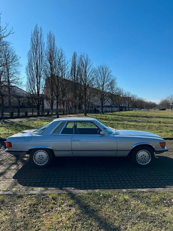 Gebraucht Mercedes 350 200 PS (147 kW) 1973 Silber Coupé