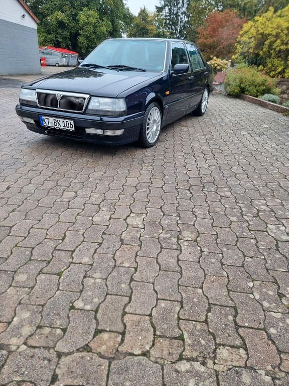 Blau Gebraucht 1993 Lancia Thema Limousine | 8.999 € - Bild 1/4