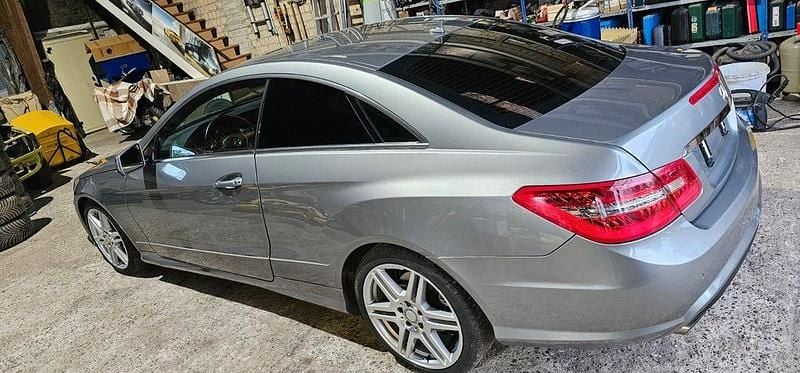 Gebraucht Mercedes E200 184 PS (135 kW) 2013 Grau Coupé