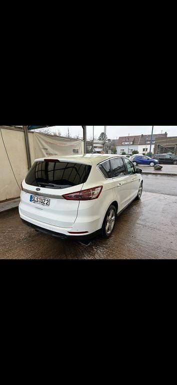 Gebraucht Ford S-MAX Titanium 150 PS (110 kW) 2017 Weiß Van / Kleinbus