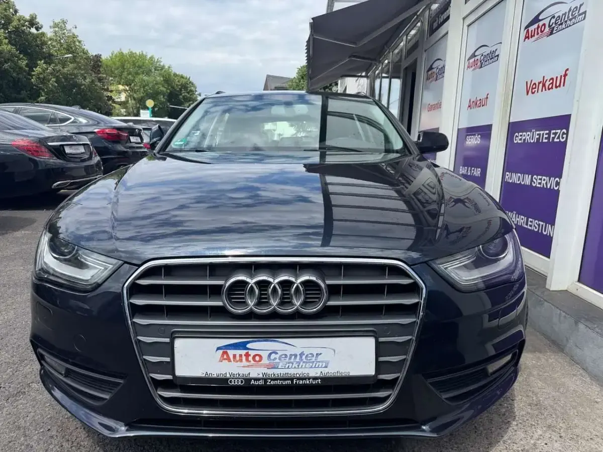 Gebraucht Audi A4 Attraction 120 PS (88 kW) 2013 Blau Kombi