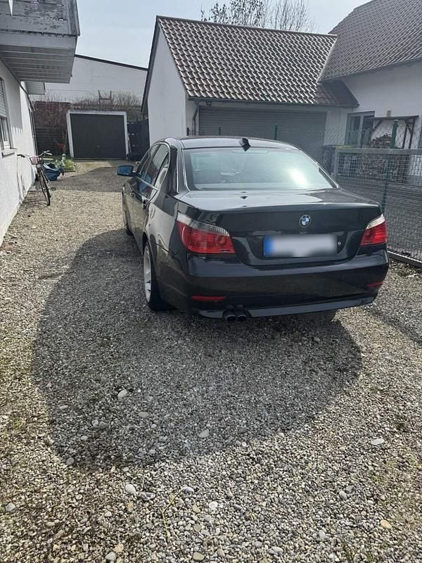 Gebraucht BMW 520 170 PS (125 kW) 2004 Schwarz Limousine