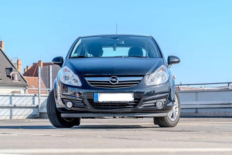 Gebraucht Opel Corsa Innovation 80 PS (58 kW) 2009 Schwarz Kleinwagen