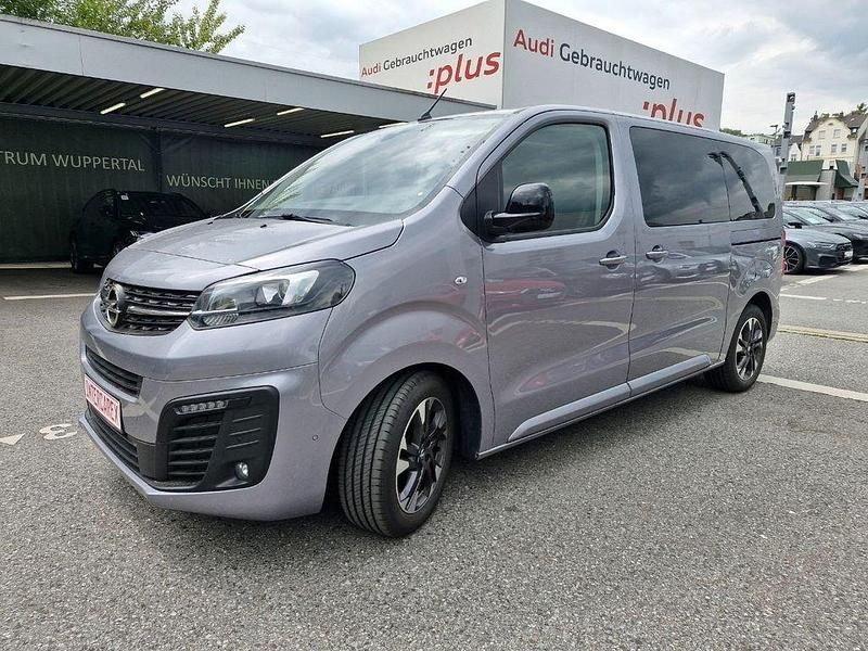 Grau Gebraucht 2022 Opel Zafira Life Elegance Van / Kleinbus | 25.999 € (Superpreis) - Bild 1/4