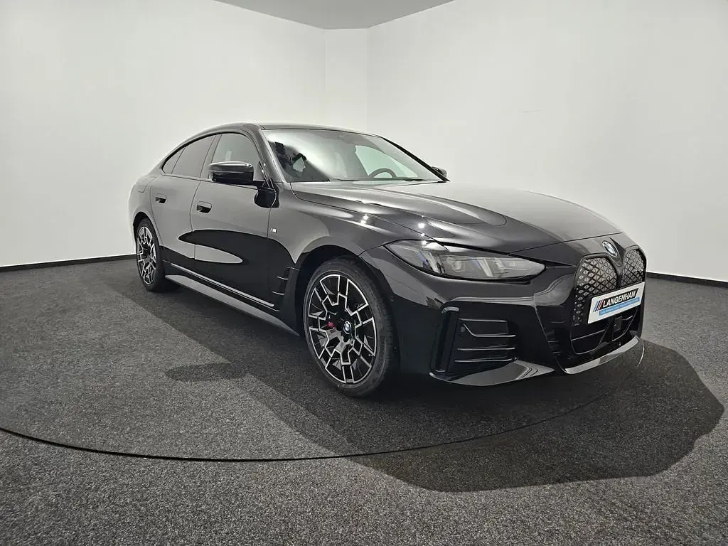 Neu BMW i4 M Sport 210 kW (286 PS) 2026 Schwarz Limousine