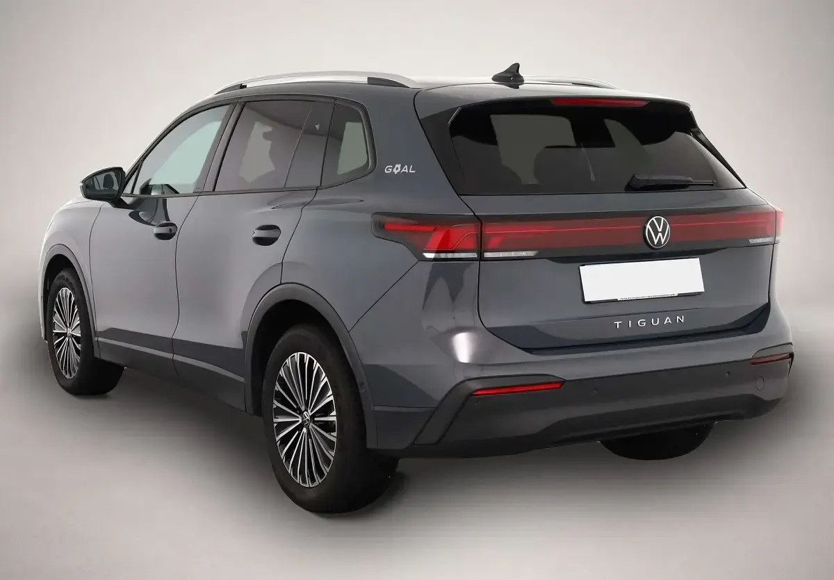 Gebraucht VW Tiguan Goal 150 PS (110 kW) 2025 Delfingrau metallic SUV