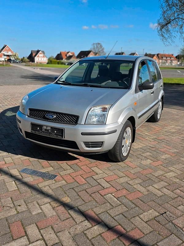 Gebraucht Ford Fusion 101 PS (74 kW) 2004 Silber Kleinwagen