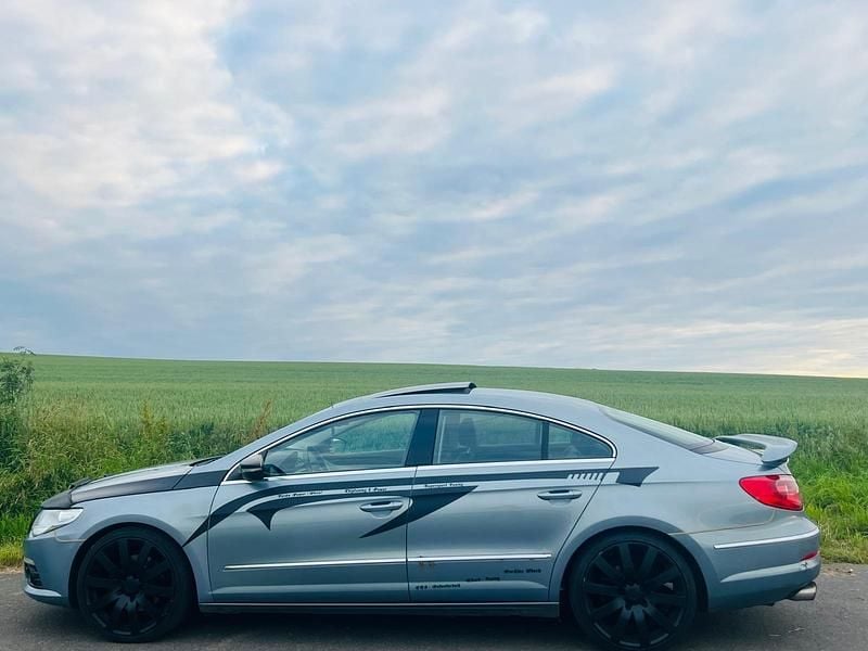 Gebraucht VW Passat 200 PS (147 kW) 2009 Blau Coupé