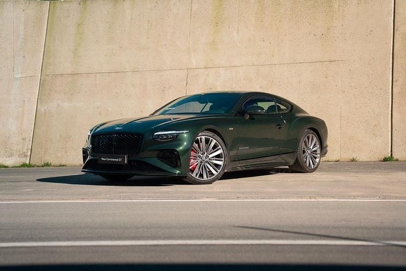 Neu Bentley Continental 782 PS (575 kW) 2025 Grün