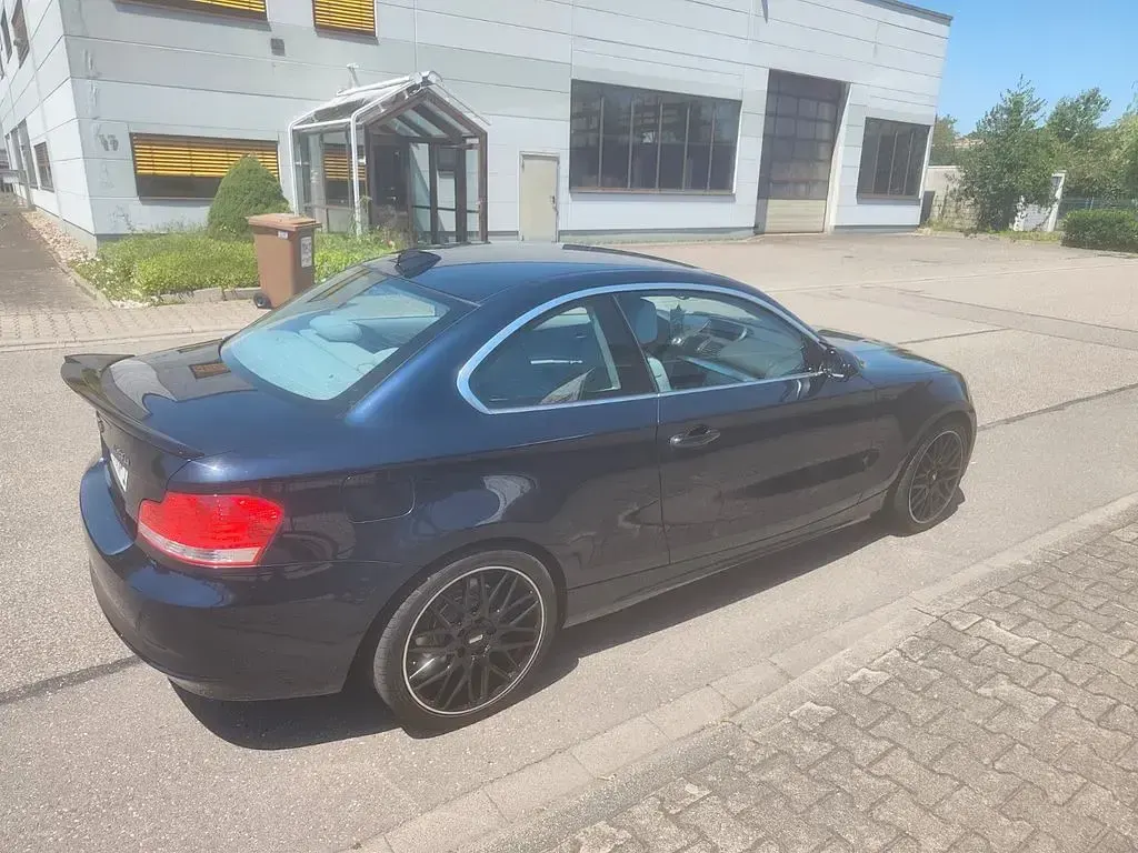 Gebraucht BMW 123 Coupé Performance 204 PS (150 kW) 2009 Blau Coupé