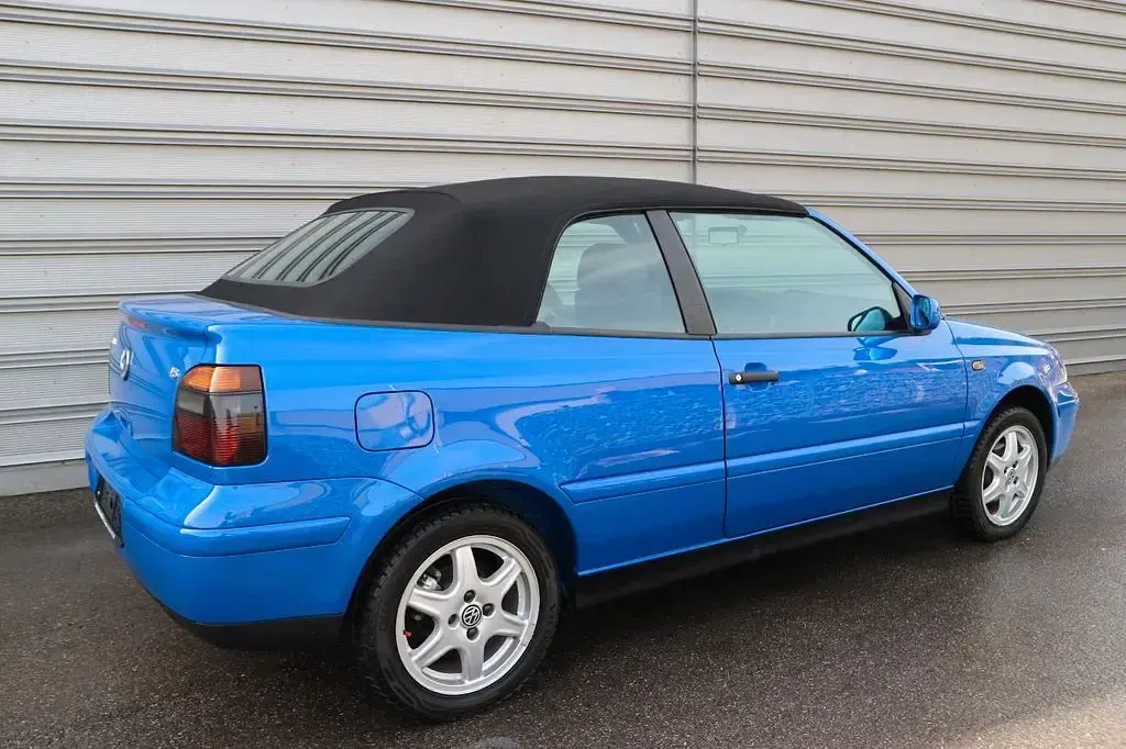 Używany VW Golf Conceptline 101 KM (74 kW) 1999 Niebieski Kabriolet